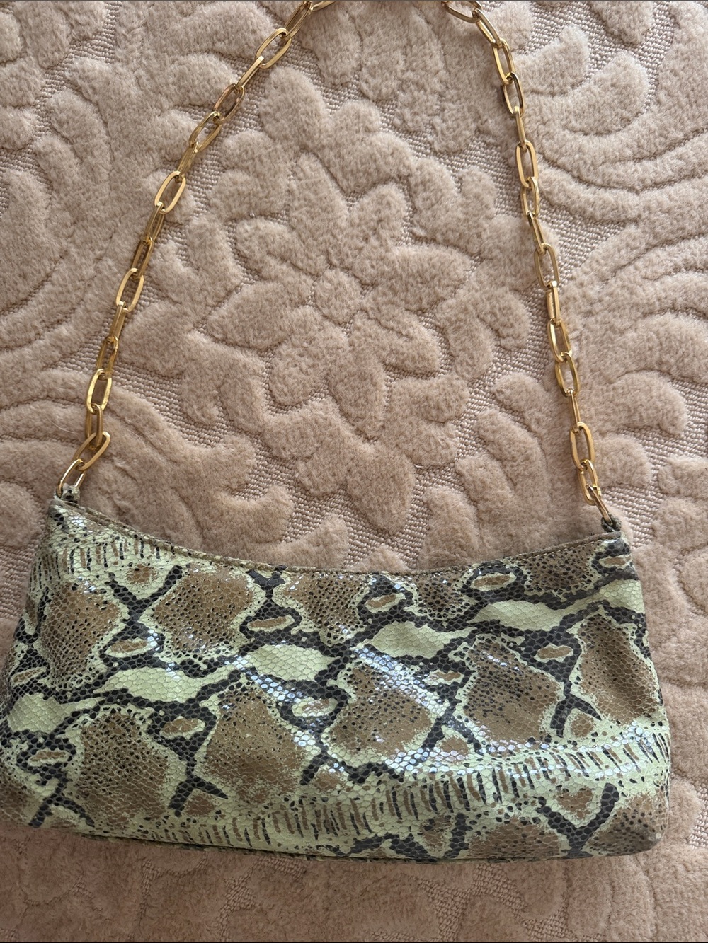 Snake Shoulder Bag with Gold Chain Strap - Green, blk and beige skin like new !